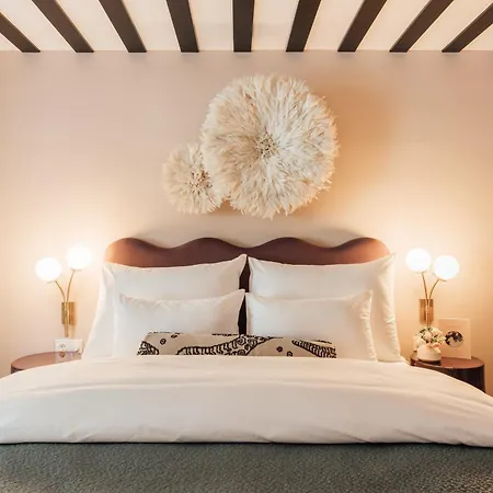 Clemonte Hotel - Your Reception-Less Boutique Hideaway-3